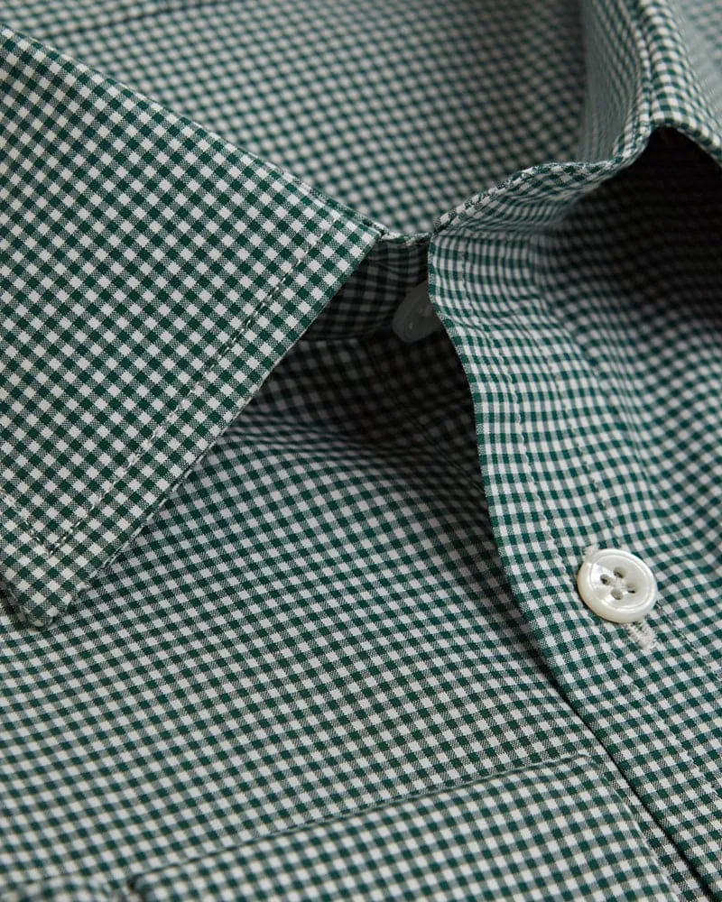 Contemporary Fit, Classic Collar, Double Cuff Shirt in a Green & White Gingham Check Zephyr Cotton