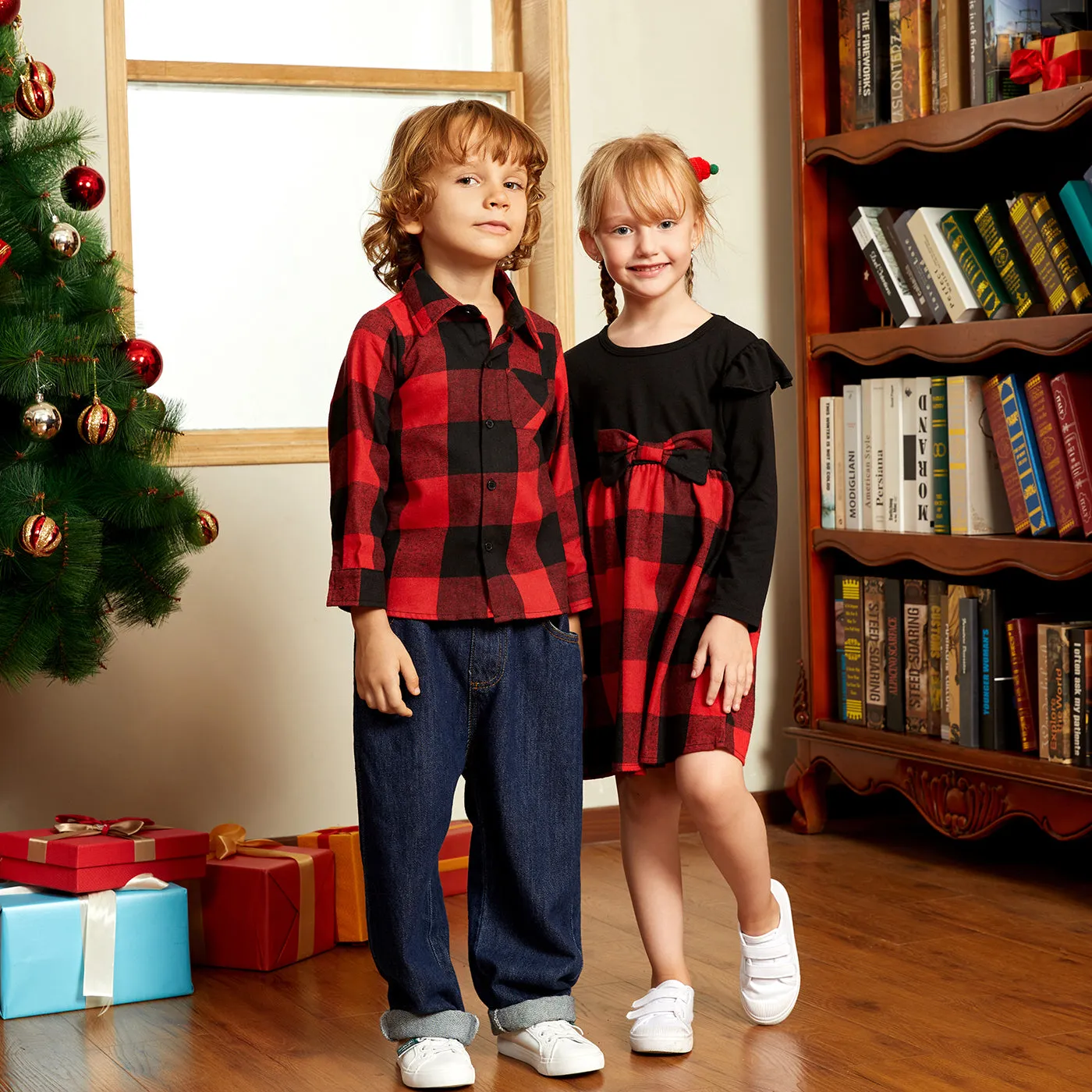 Family Matching Red Plaid Shirts and Black Long-Sleeve Splicing Red Plaid Dresses Sets