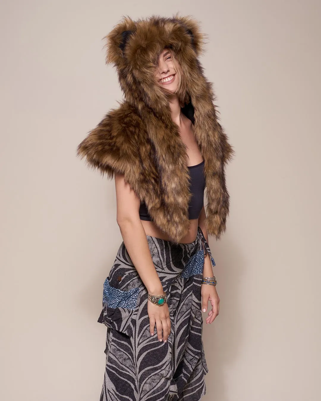 Grizzly Bear Collector Edition Faux Fur Shawl | Women's